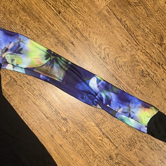 NWOT Pure & Simple Floral Sleeve Pullover Hoodie - Picture 2 of 10